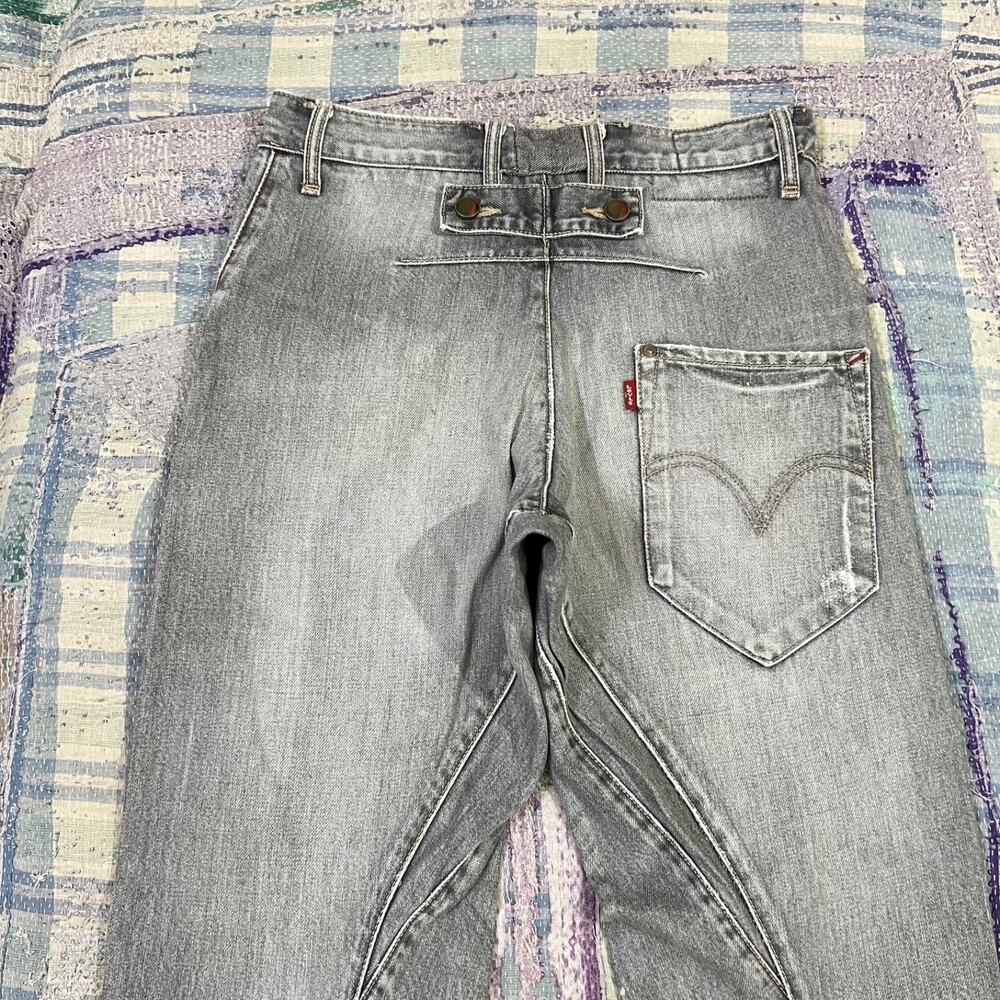 Levis Engineered Buckle Back Cinch Back Twisted Jeans Fits 30x31 READ